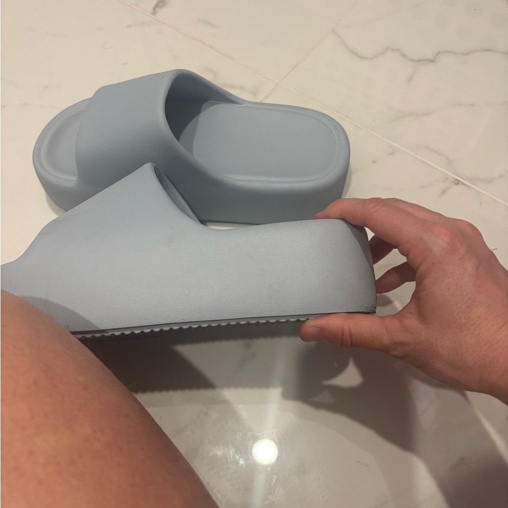 Light Blue Foam Platform Slides - Cushioned Comfort